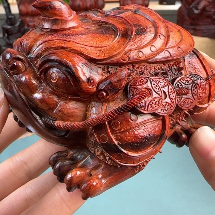 檀香紫檀（小叶紫檀）琴料手工三足金蟾摆件