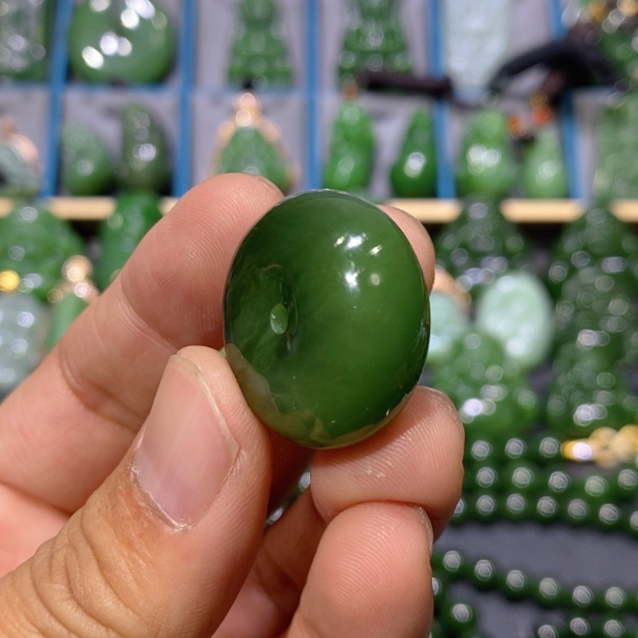 【闪购商品】和田玉吊坠(不含链)未镶嵌菠菜绿猫眼平安扣 25/12