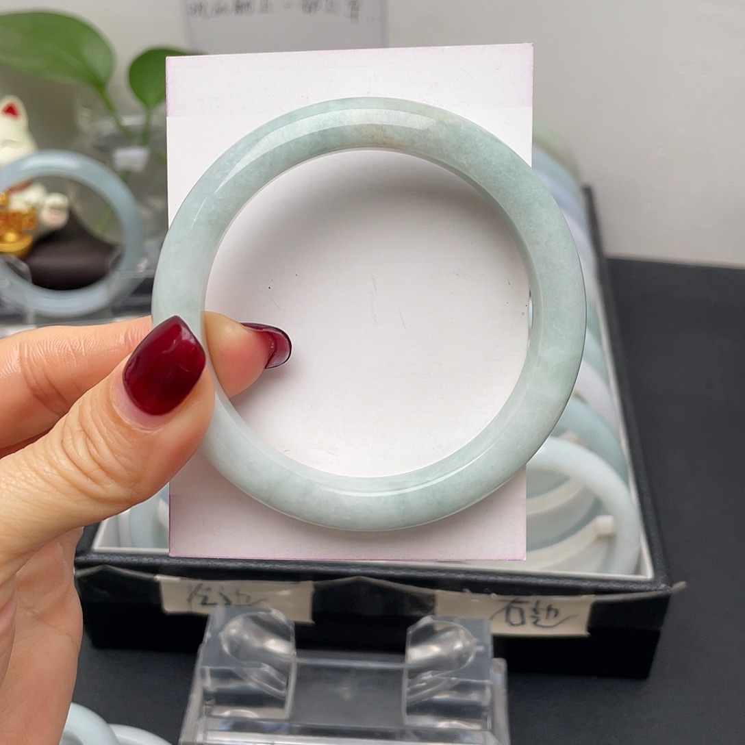 翡翠手镯未镶嵌57正圈