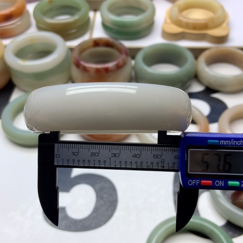 【闪购商品】未镶嵌手链石英岩玉