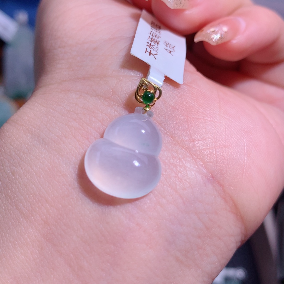翡翠吊坠(不含链)18K金镶嵌冰葫芦