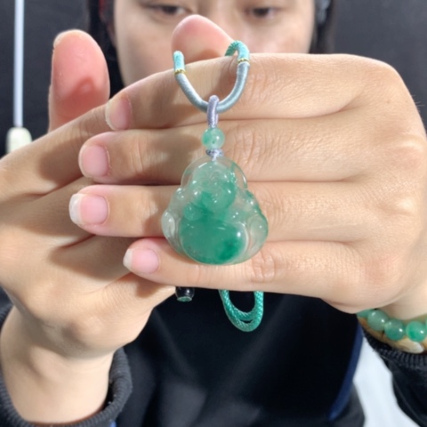 石英质玉颈饰未镶嵌