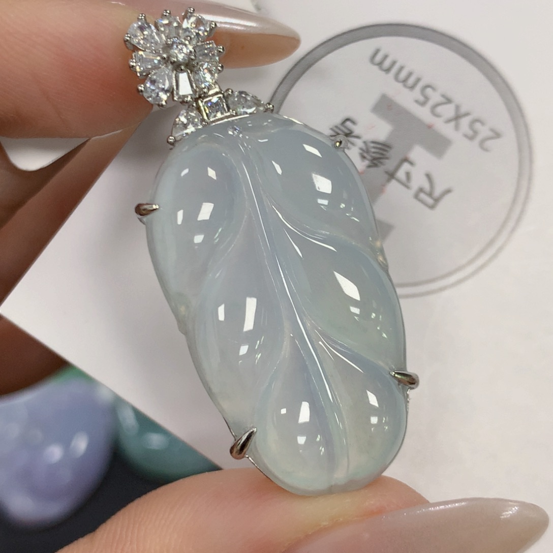 颈饰银S925镶嵌翡翠