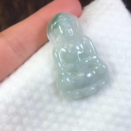 翡翠未镶嵌颈饰缅甸A货，每天下午1点半开播