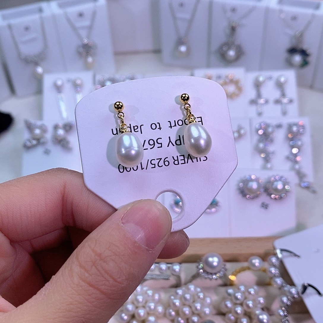 淡水珍珠未镶嵌耳饰