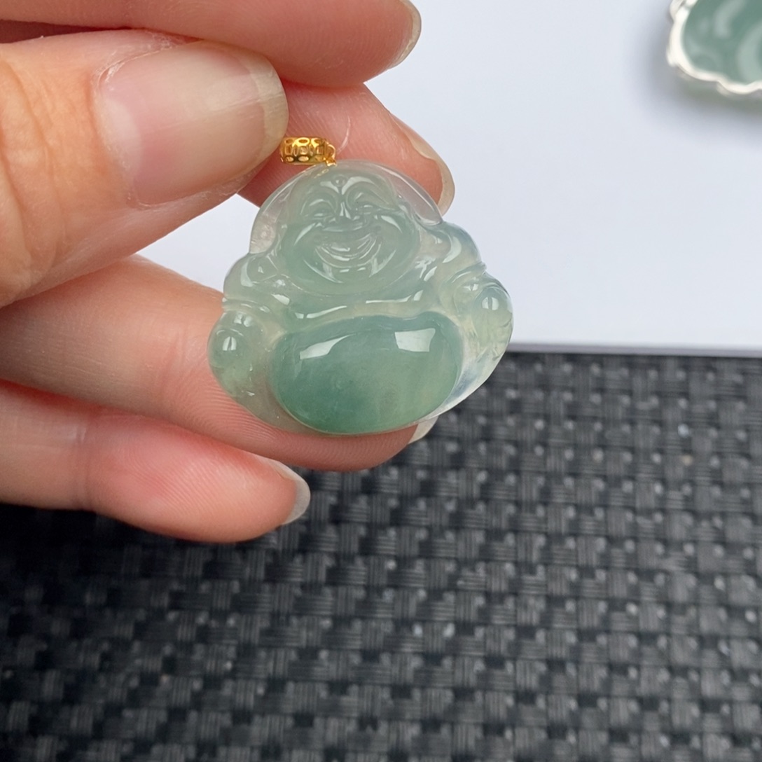 翡翠颈饰18K金镶嵌吊坠