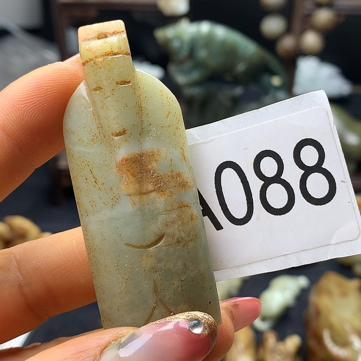 和田玉未镶嵌车挂