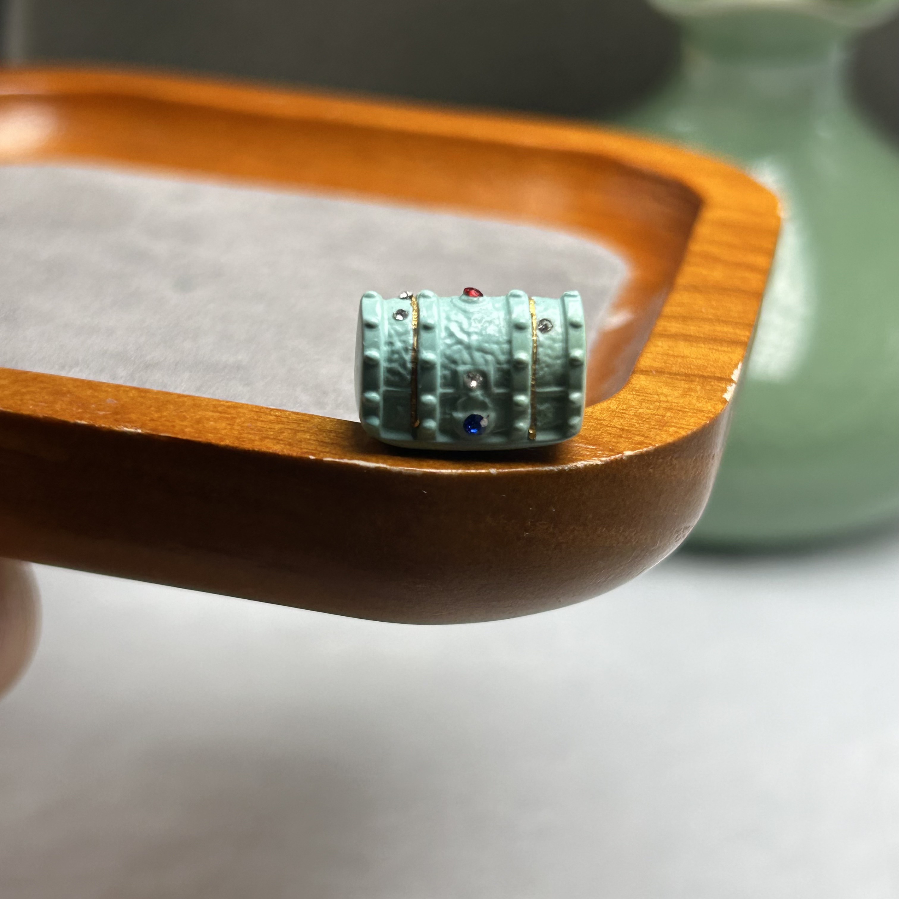 原矿绿松石高瓷精雕百宝箱