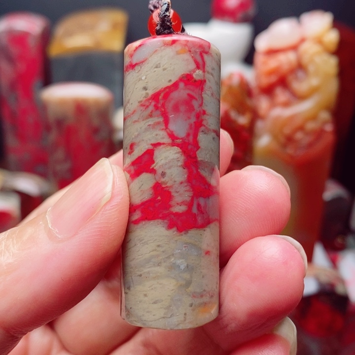 昌化鸡血石昌化鸡血石