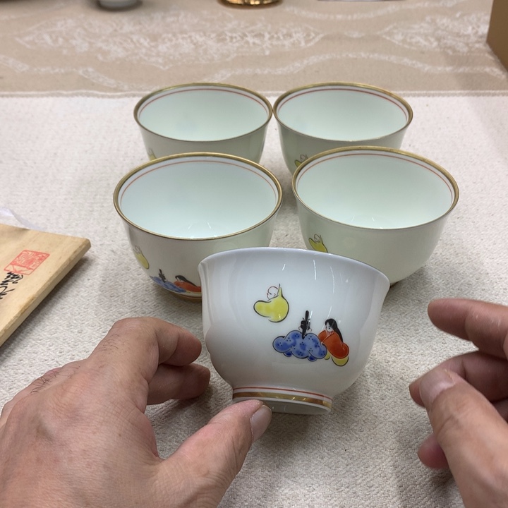 瓷片这不是的好朋友