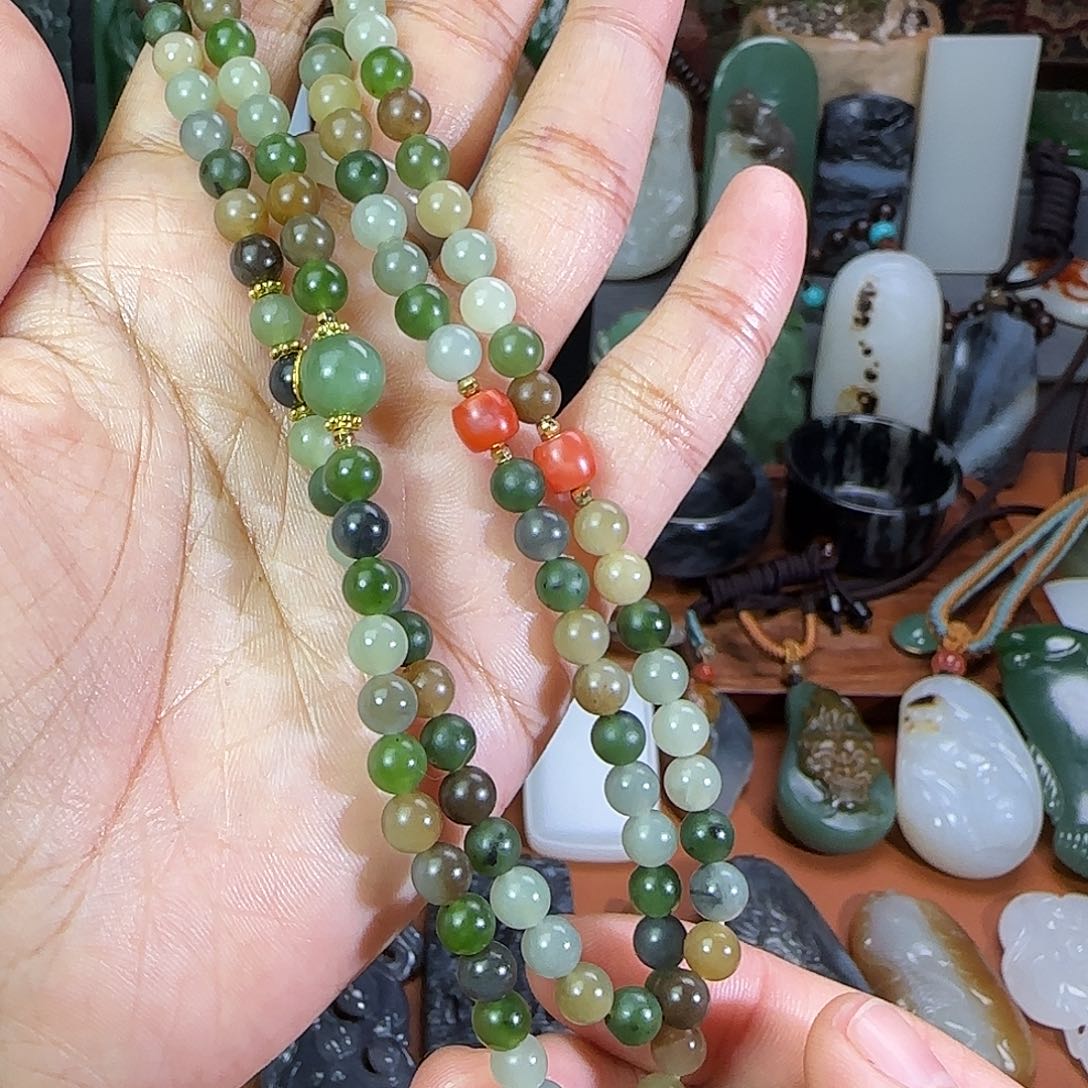 和田玉颈饰未镶嵌