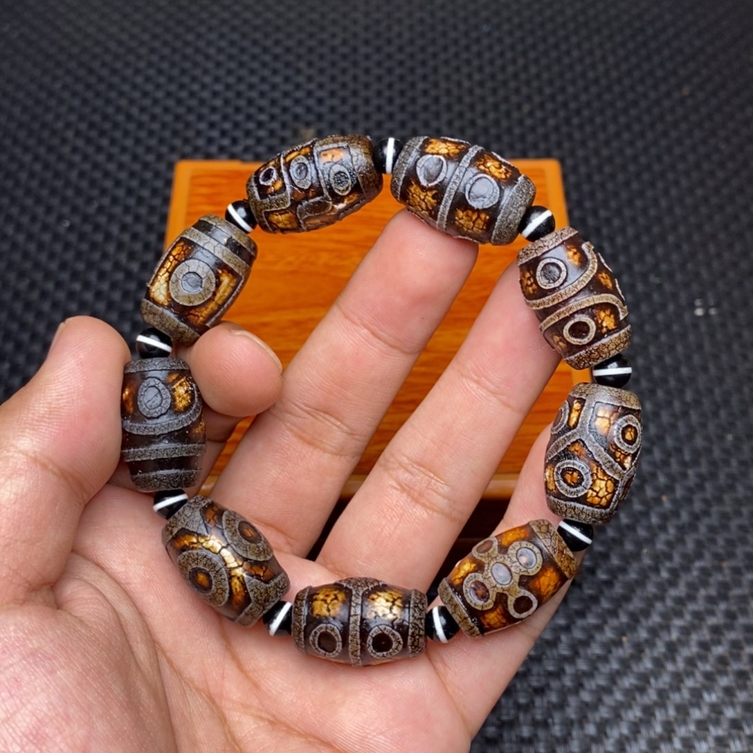 雪***狐未镶嵌手链玛瑙/玉髓