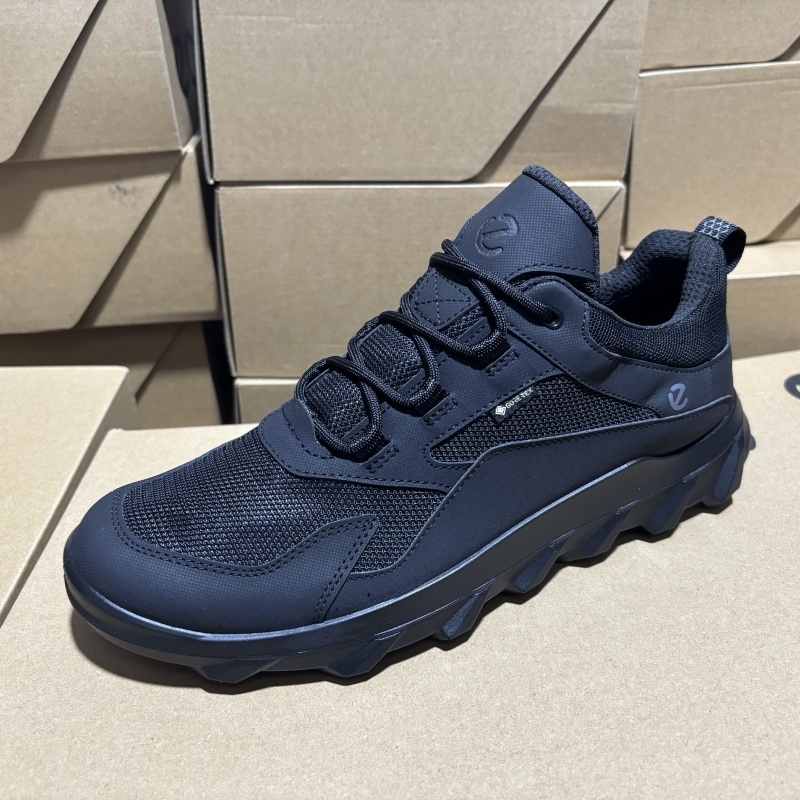 爱步ecco男款运动鞋户外防水透气防滑复古跑步鞋轻便休闲鞋820194