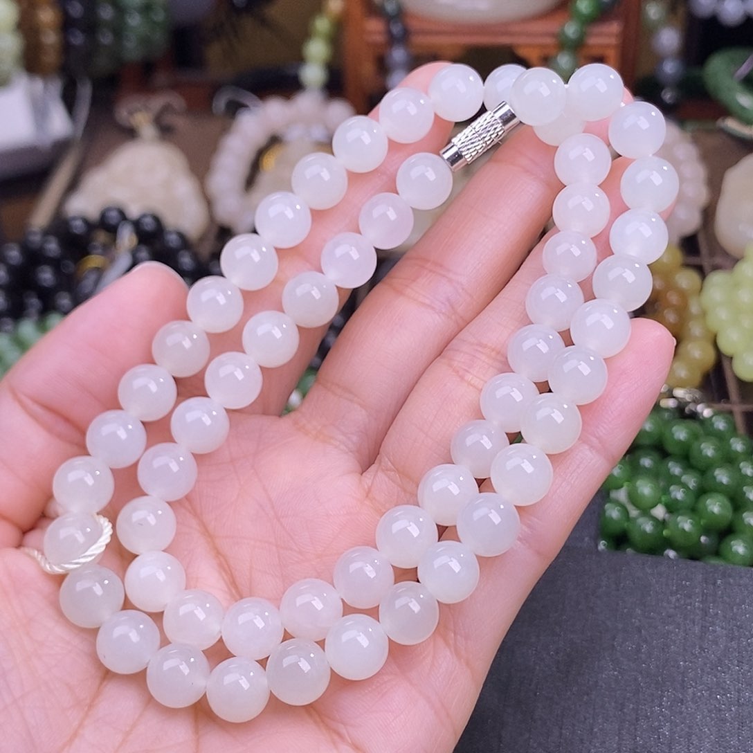 和田玉白玉清货价约8MM项链未镶嵌