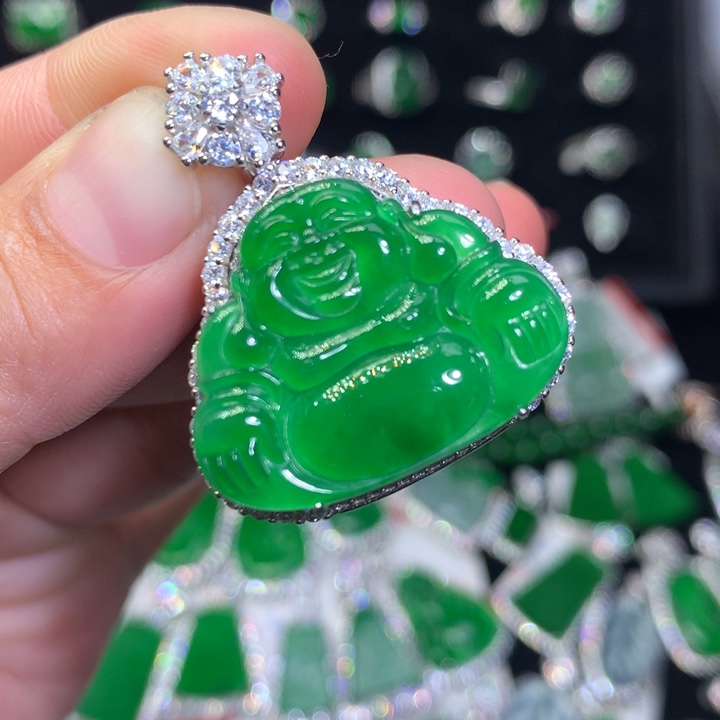 【闪购商品】翡翠颈饰银S925镶嵌天然翡翠