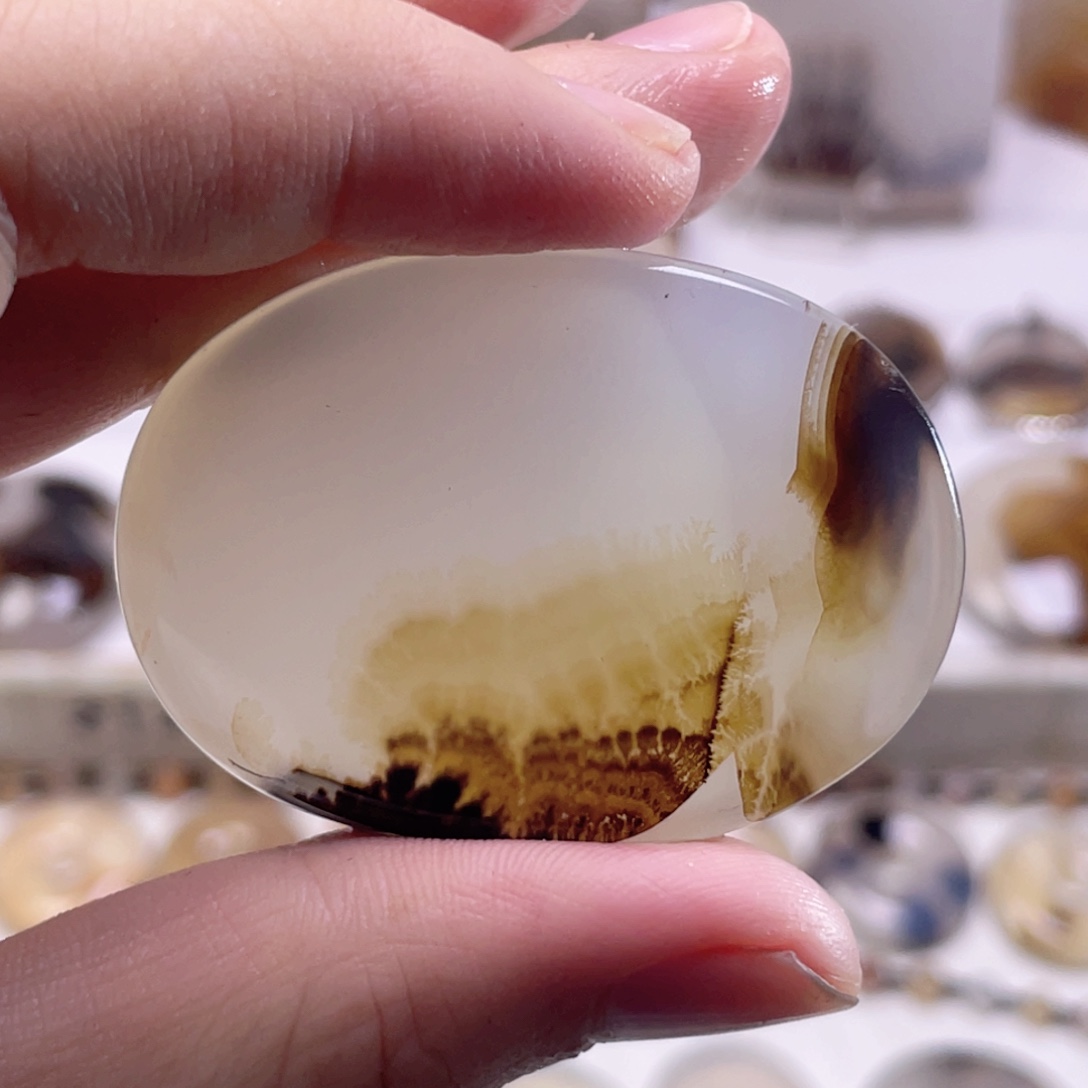 玛瑙/玉髓未镶嵌珠宝奇石