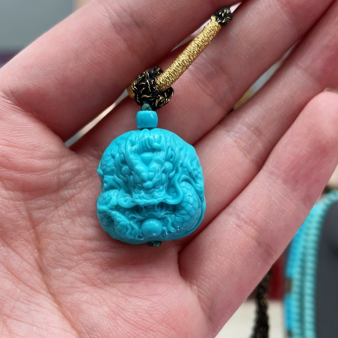 绿松石颈饰未镶嵌