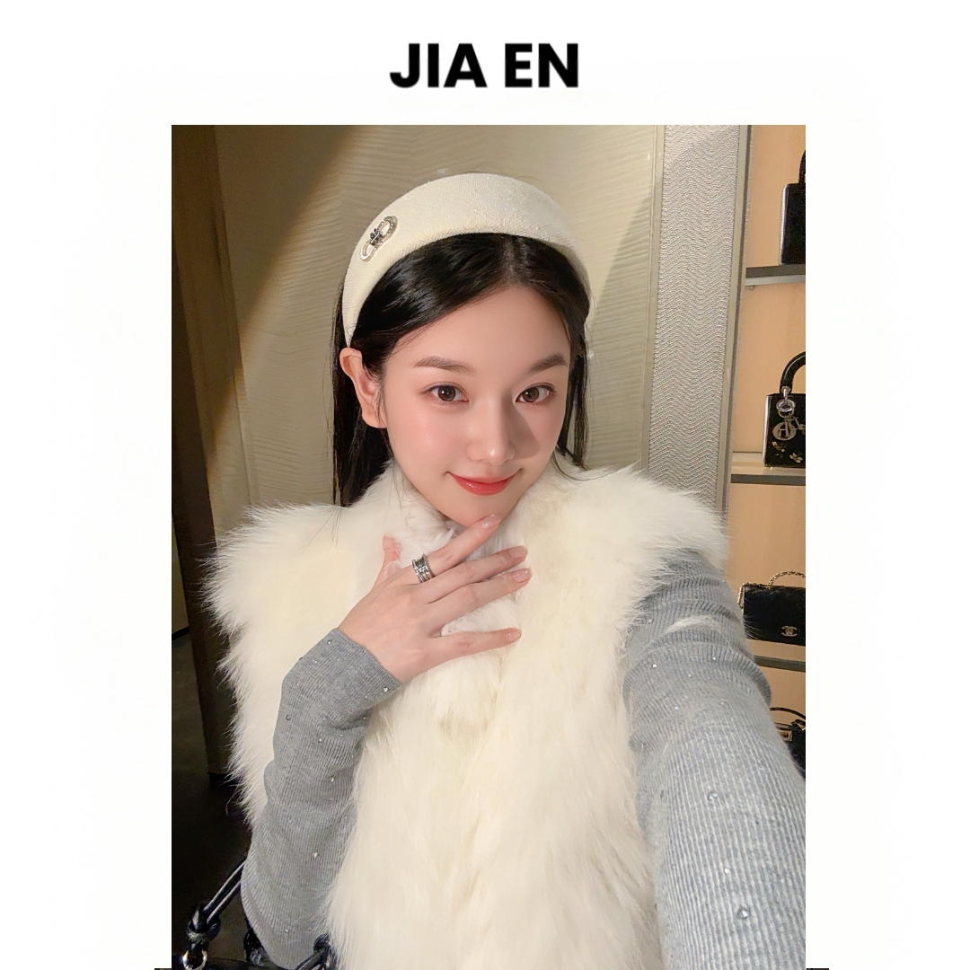 【CAIXIN佳恩】芬兰画报·100狐狸毛气质马甲外套