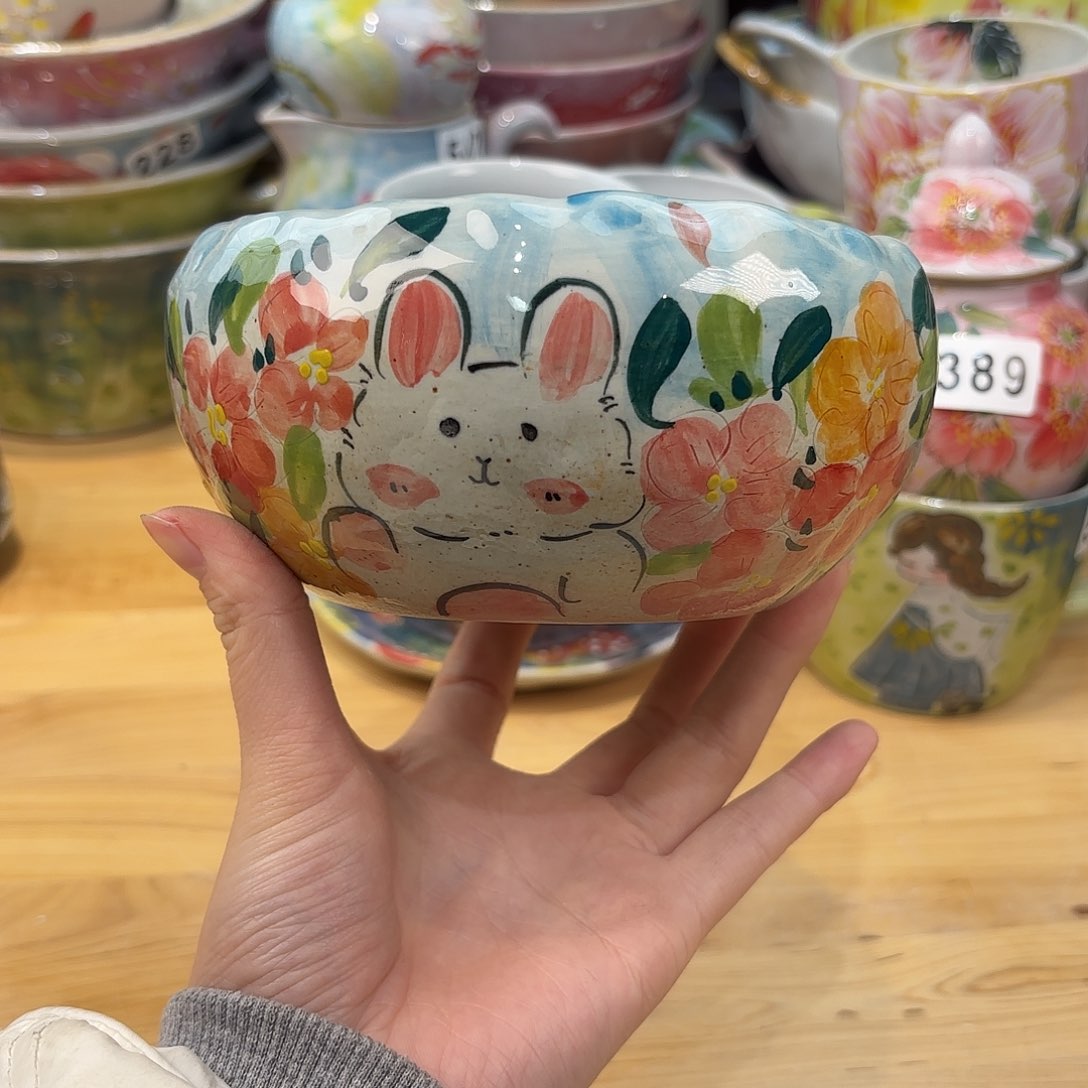 瓷片兔兔盖茨。兔兔好