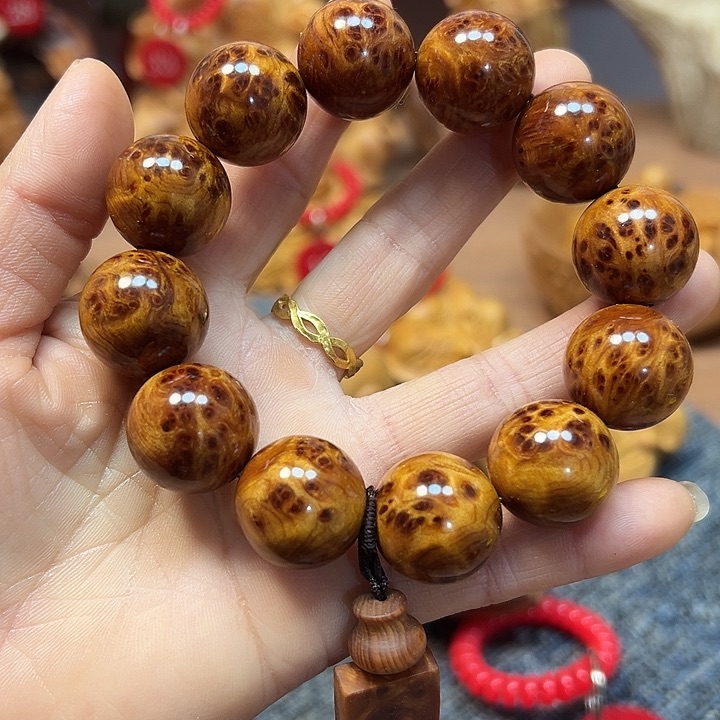 柏木太行崖柏手把摆件