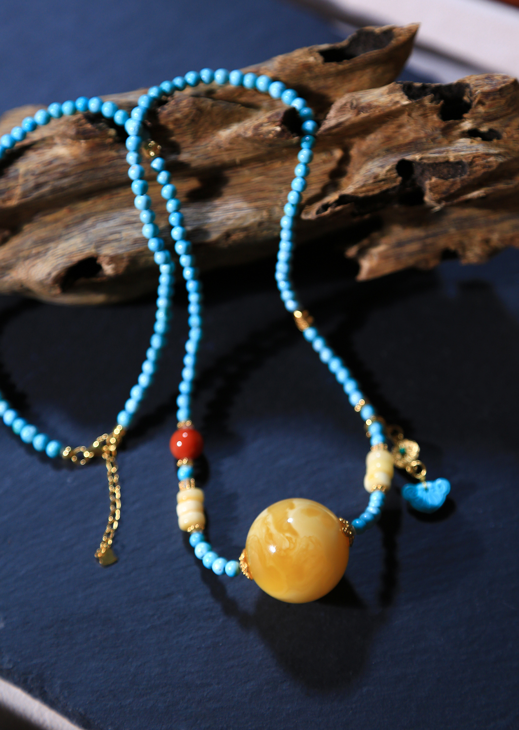 蜜蜡金瓷妖花毕业级（卡23M）绿松石南红等多宝项链