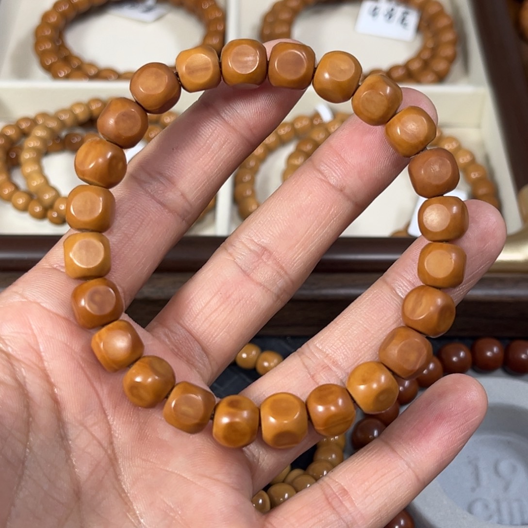 猴头核桃手串六方卡9瑕疵款