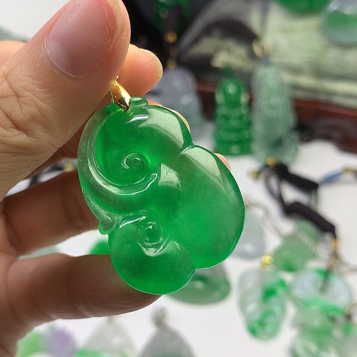 颈饰未镶嵌翡翠源头