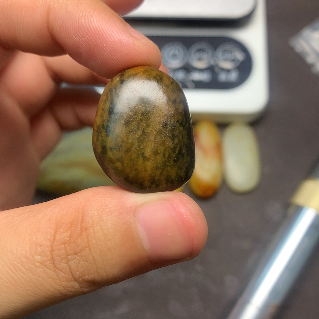 和田玉（糖玉）未镶嵌挂件