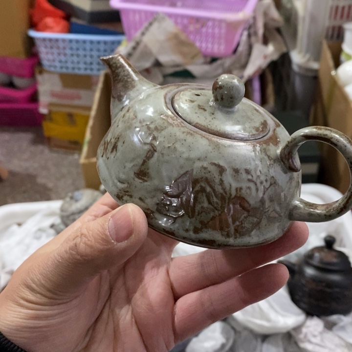 陶瓷艺术品及陶瓷壶