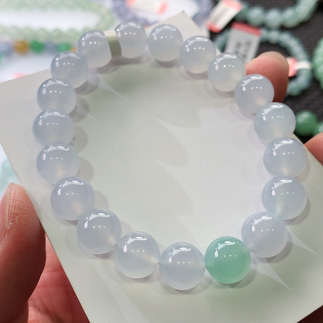 翡翠手链未镶嵌翡翠