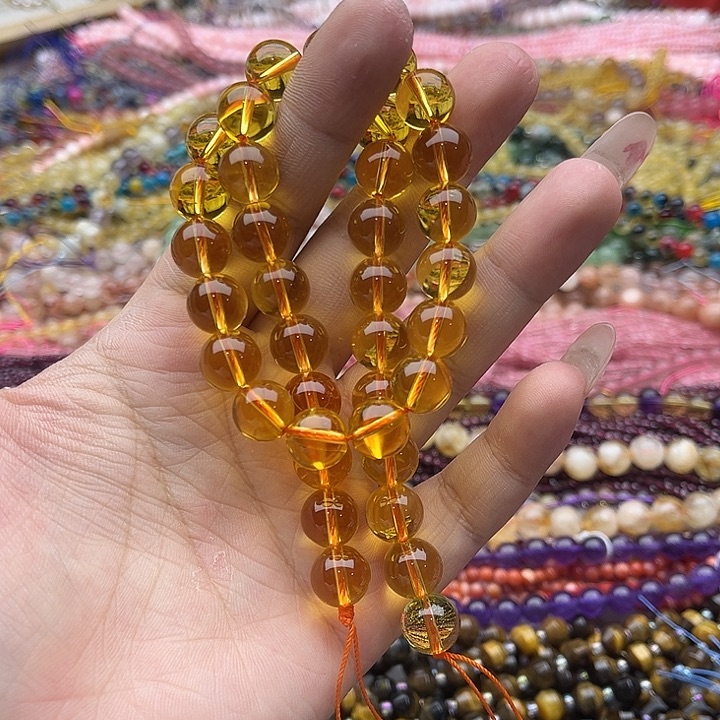 玛瑙/玉髓未镶嵌珠宝半成品一条10mm左右净体黄水晶