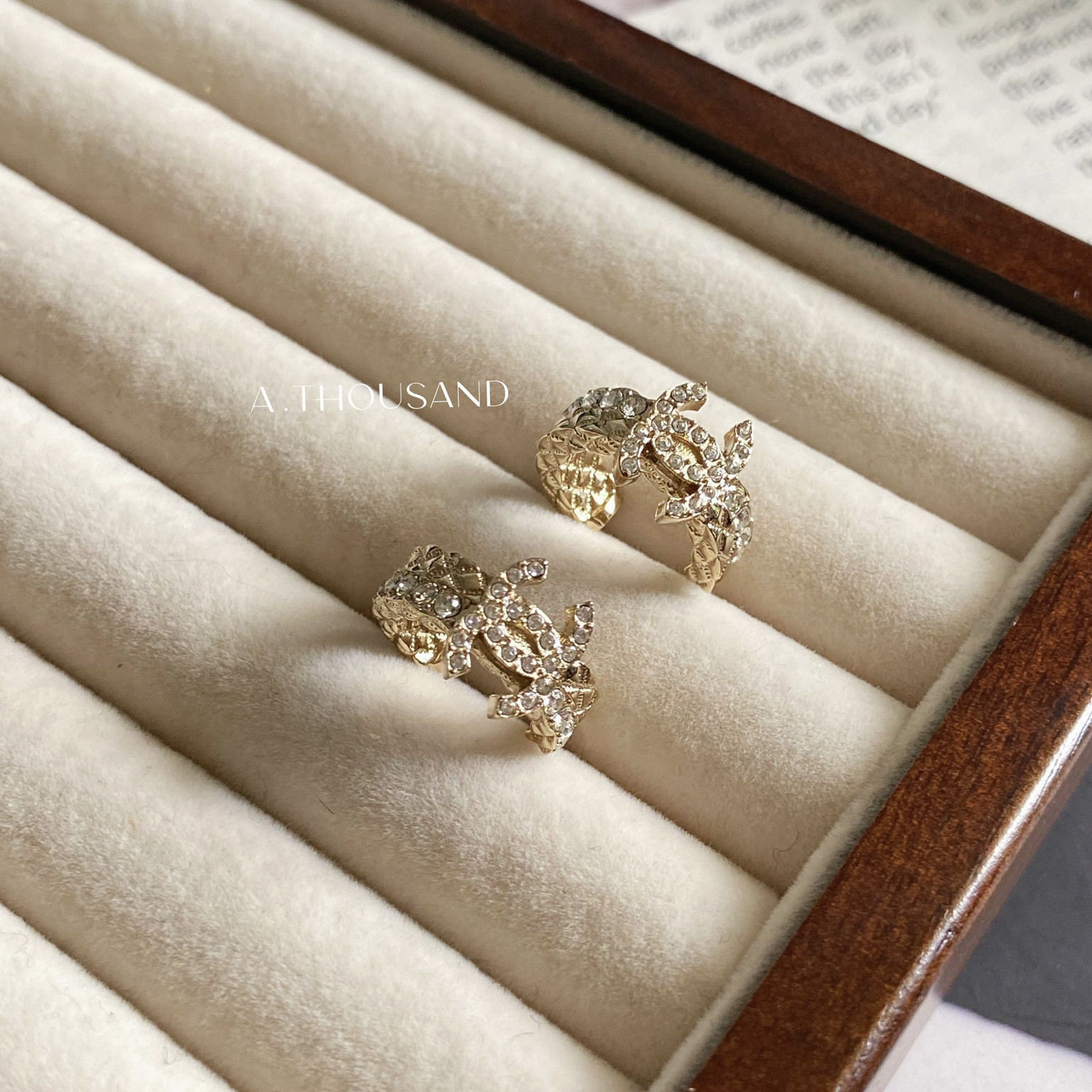 95新 Chanel/香奈儿 B22浅金色满钻双C小耳圈-32294960