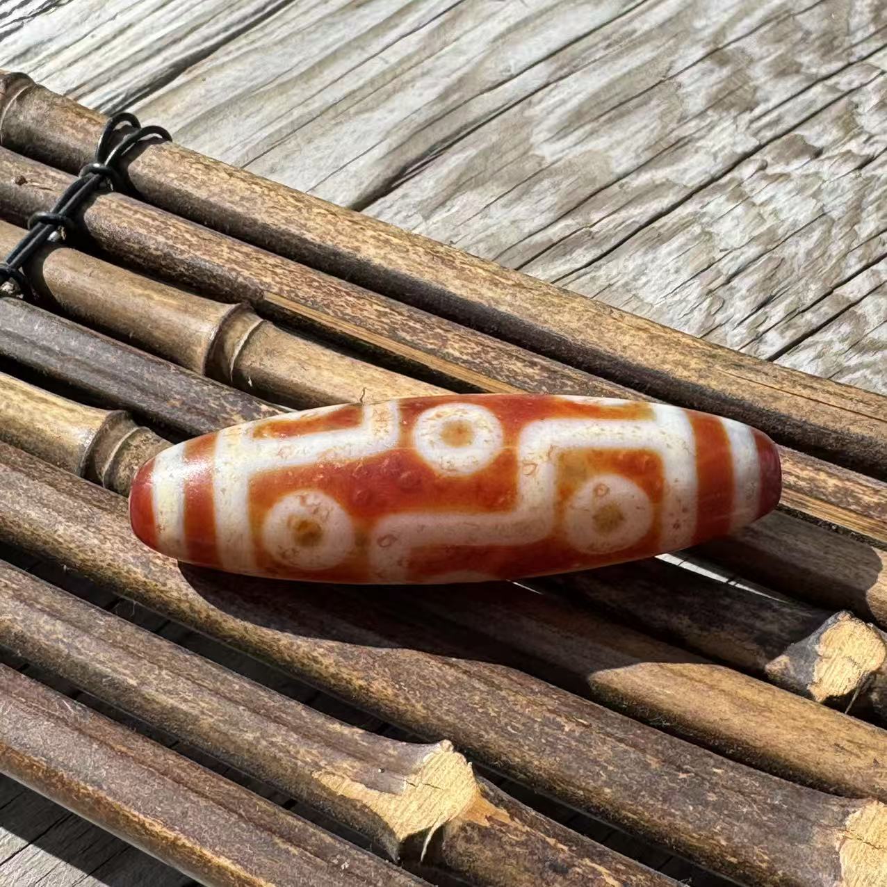 藏式九眼玛瑙天珠