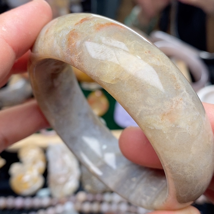 硅化珊瑚（珊瑚玉）手镯未镶嵌/60皮纹