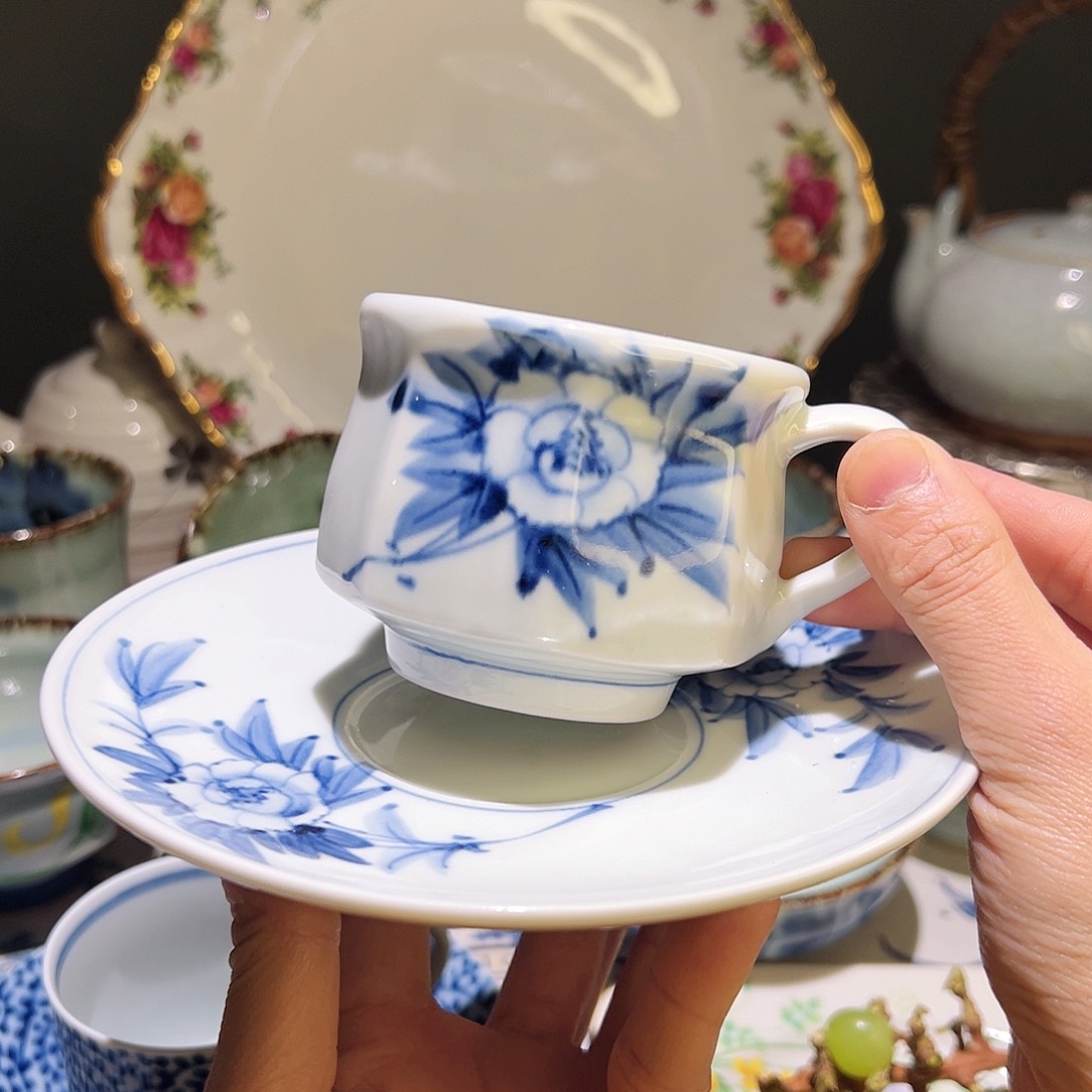 咖啡杯和茶杯是很棒棒