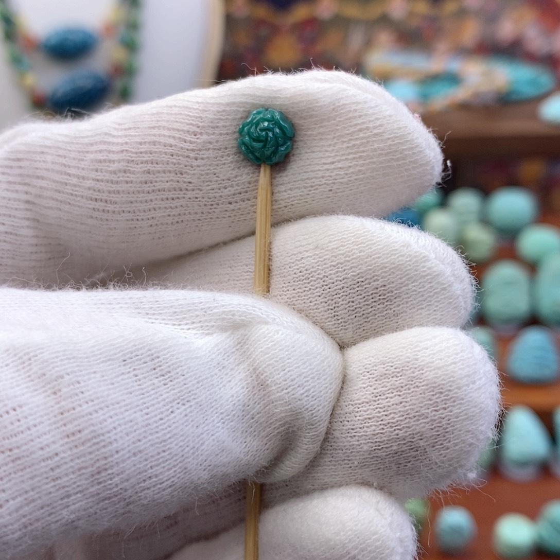 未镶嵌绿松石珠宝奇石