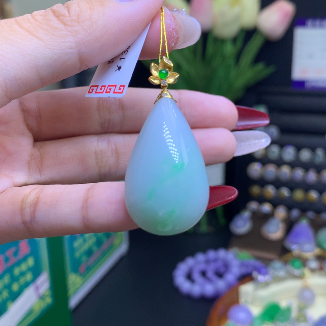 翡翠颈饰18K金镶嵌天然