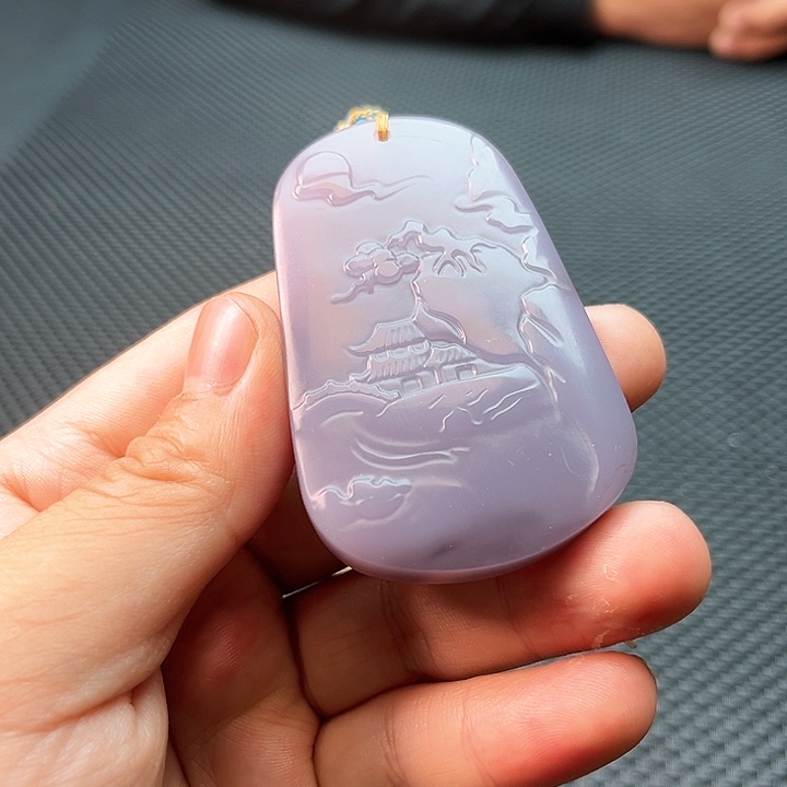 和田玉（糖玉）颈饰未镶嵌啊啊