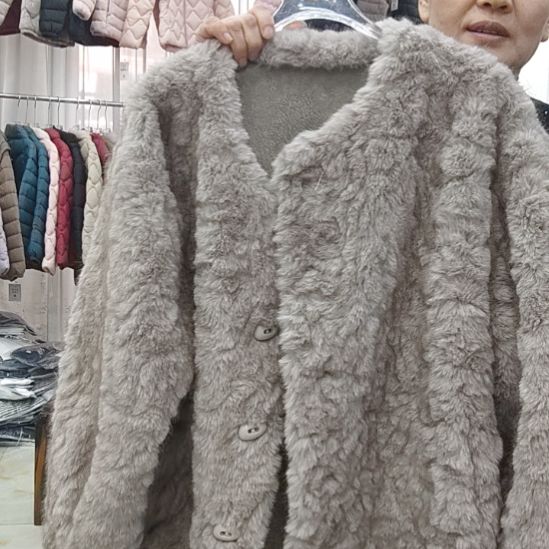 外套穿着舒服透气性好