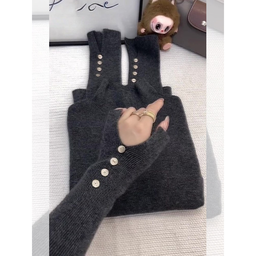 秋冬内搭灰色高领针织毛衫女高级感打底毛衣短款修身软糯上衣