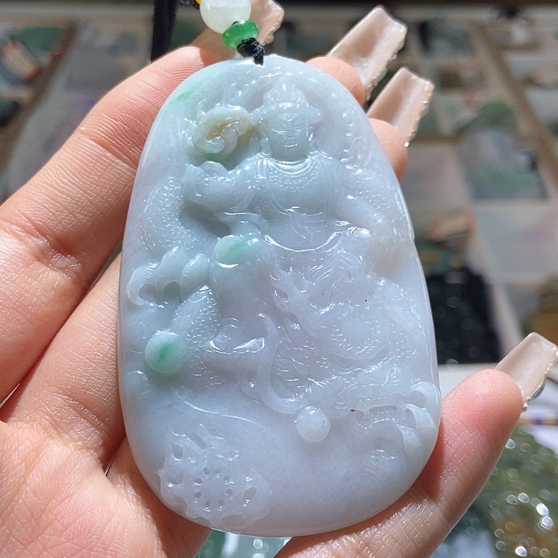 翡翠颈饰未镶嵌天然