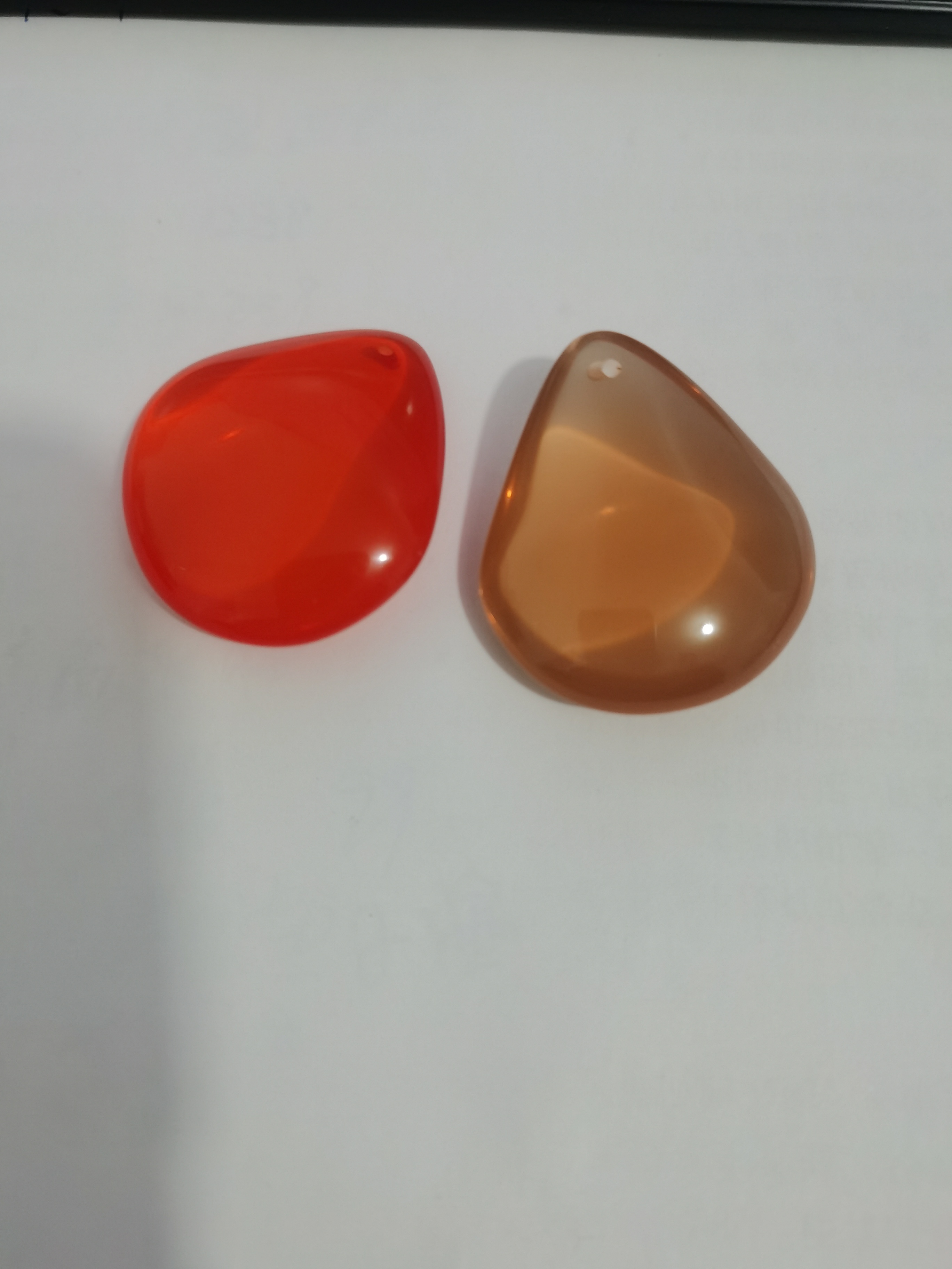  Y001   红色大水滴吊坠