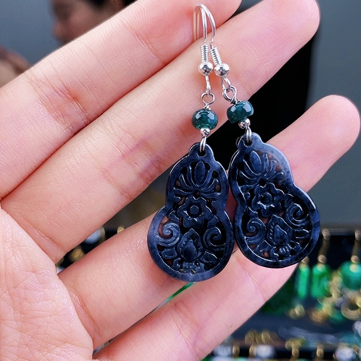 翡翠耳饰未镶嵌饰品