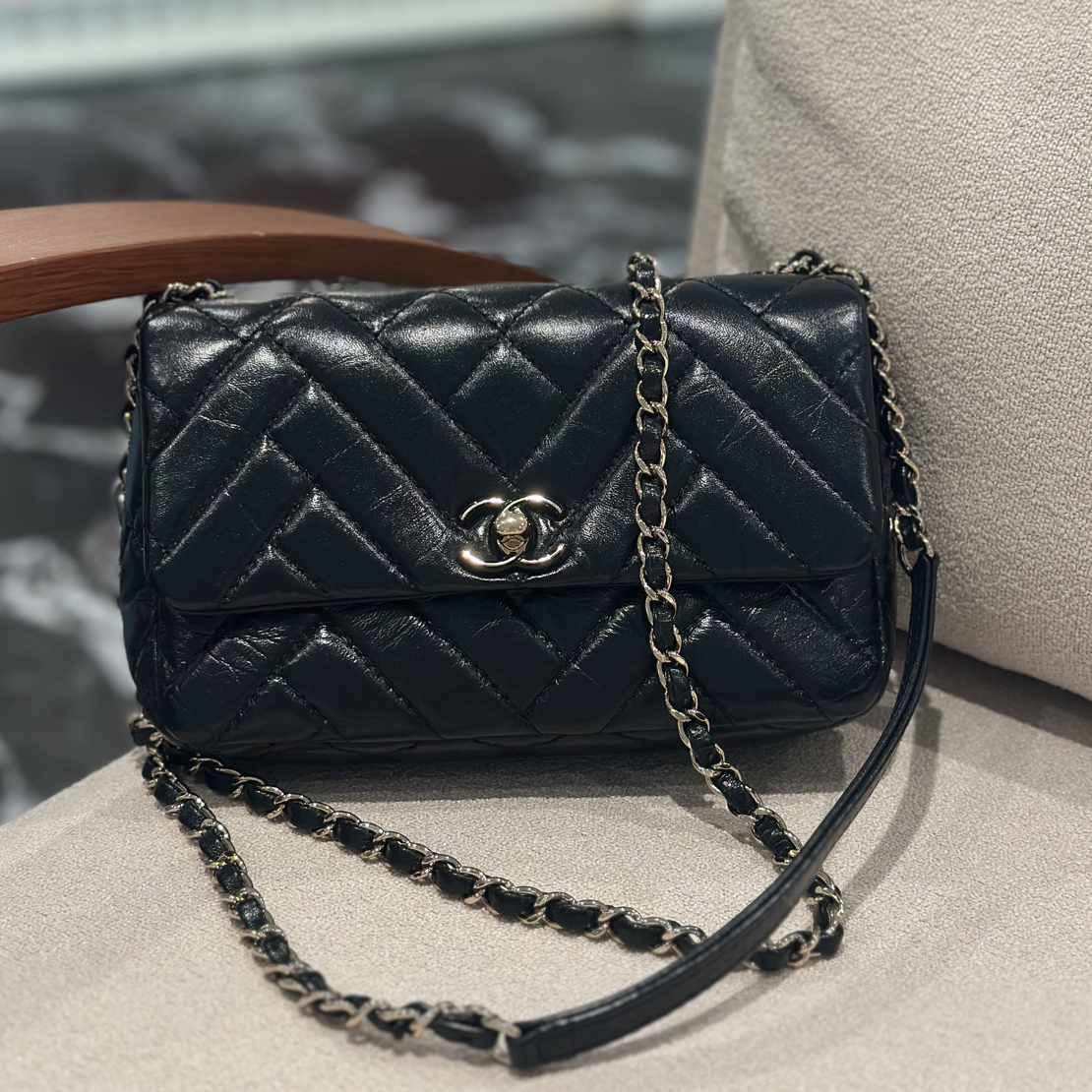 95新 Chanel/香奈儿 YUMU中古/Chanel黑银口盖单肩包