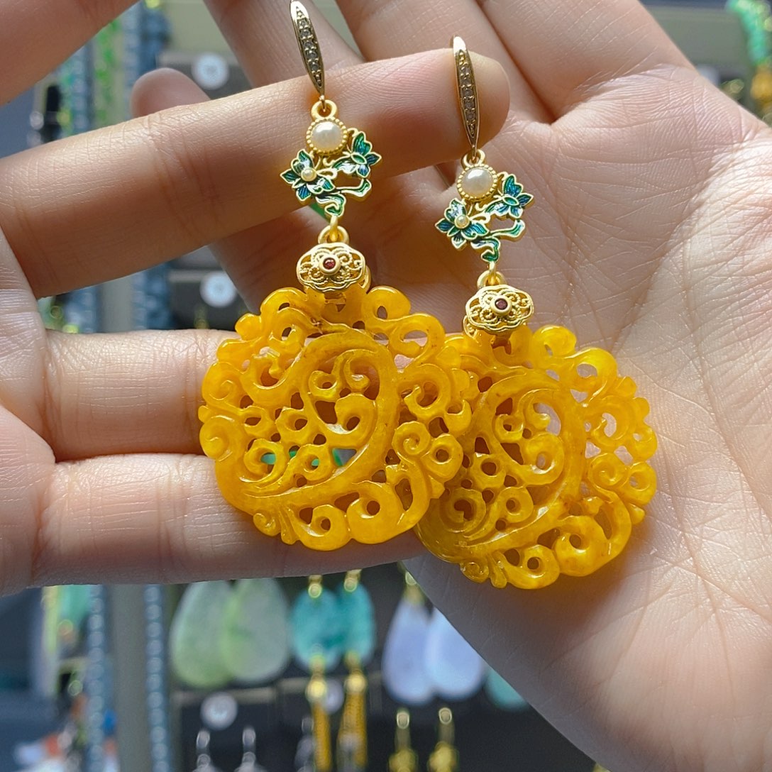 未镶嵌翡翠耳饰翡翠