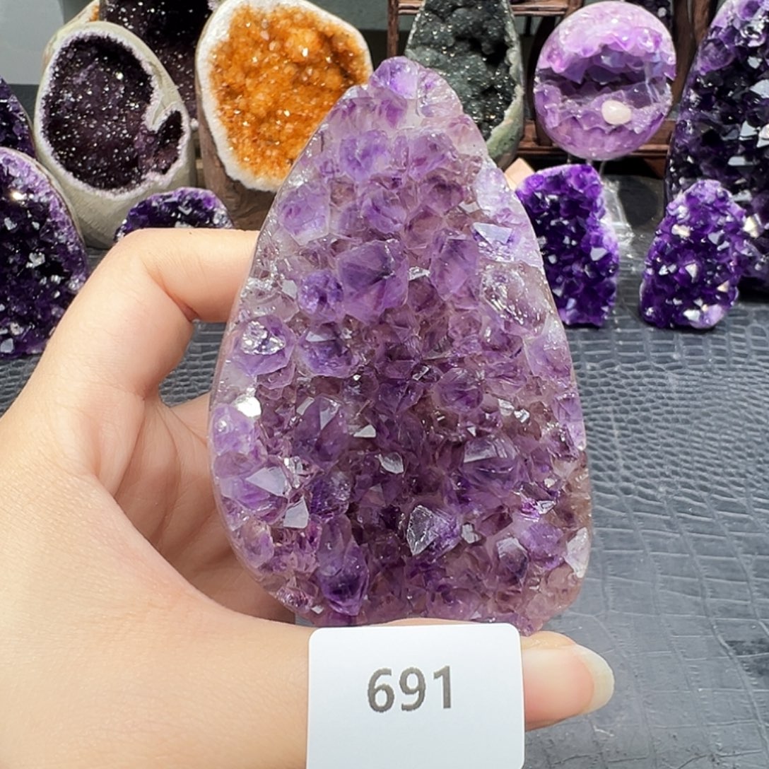 珠宝半成品未镶嵌紫晶