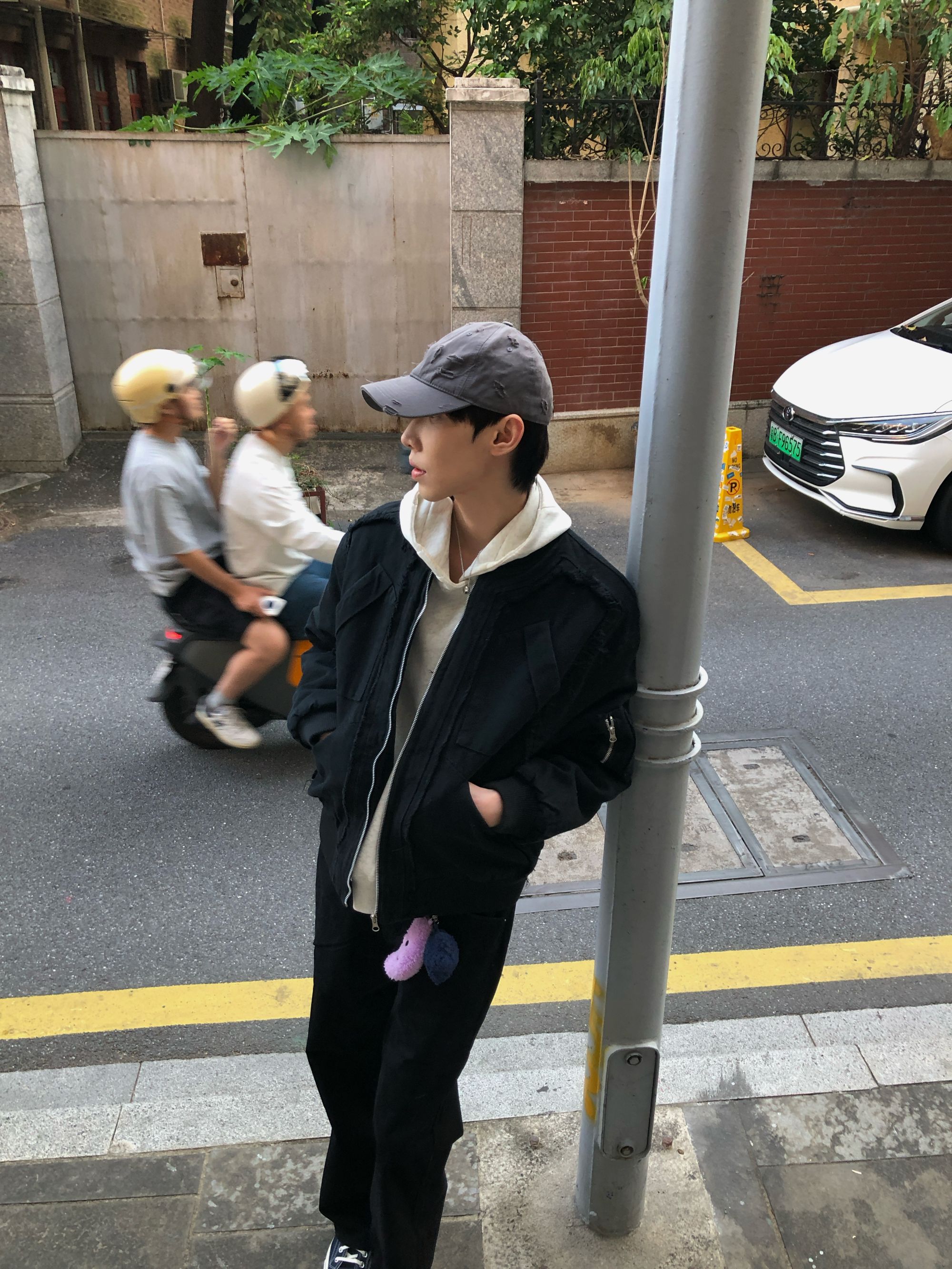 BUFANSTUDIO破坏毛边飞行夹克秋冬美式复古重工水洗男棉服boomber