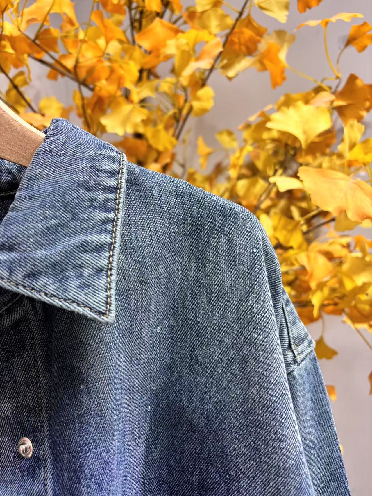 【轻奢】时尚潮流百搭钉珠长袖牛仔外套 ZK220