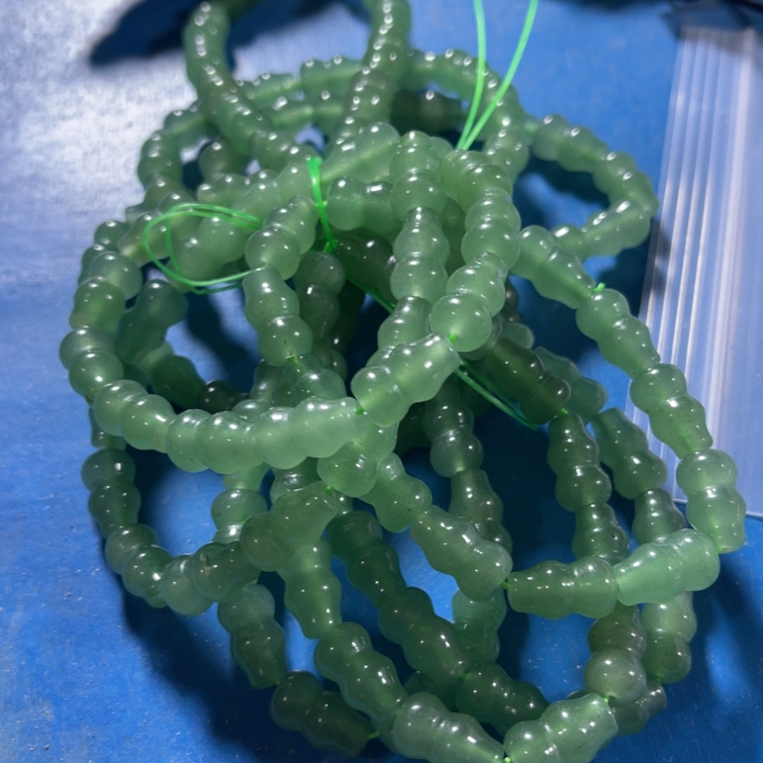 硅化玉未镶嵌颈饰