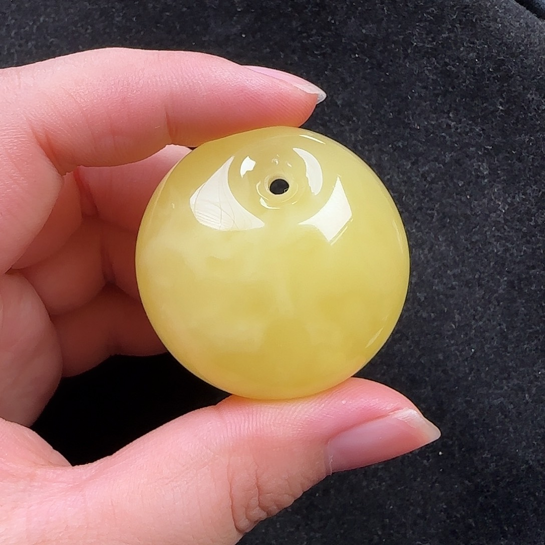 蜜蜡未镶嵌珠宝奇石